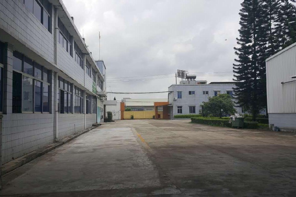 崇陽歐德機(jī)械_廠(chǎng)區(qū)車(chē)間(jiān)